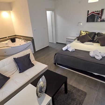 B&B Villa Vela 우마그 외부 사진