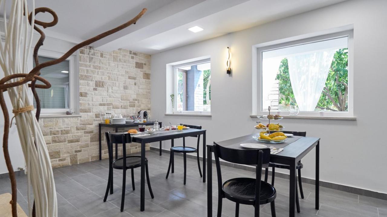 B&B Villa Vela 우마그 외부 사진